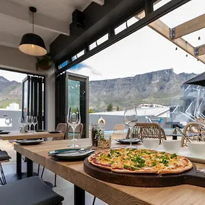 **** Hotel Kloof Street - Lion Roars & South Africa